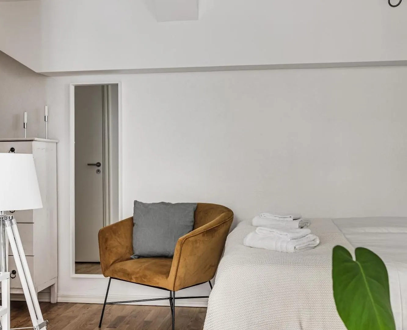 Trendy & Central Stockholm Apt 0*,  Sweden